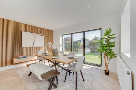 OPEN PLAN KITCHEN/DINER