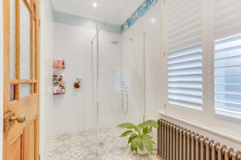 BEDROOMS AND BATHROOMS