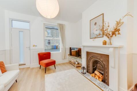 KITCHEN AND LIVING ROOM