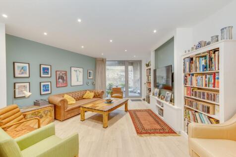 OPEN PLAN KITCHEN/DINER/LIVING ROOM