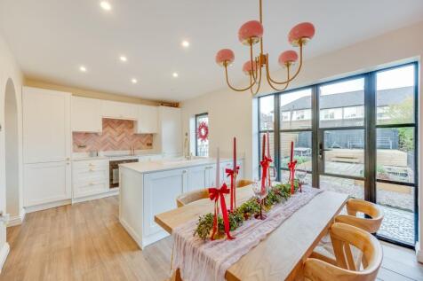 KITCHEN/DINER AND LIVING ROOM