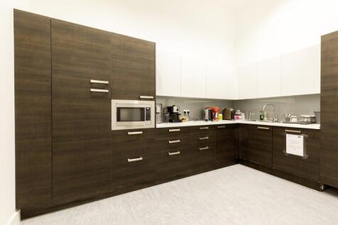 Units 14 River Gardens Walk 10.jpg