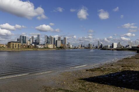 Units 14 River Gardens Walk 18.jpg