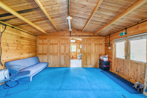 1339584-11-68dbcc...