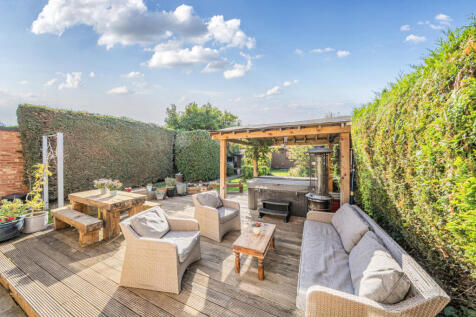 1339584-6-68dbcbb...