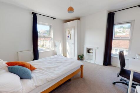13-Christina-Terrace-Bedroom(3)