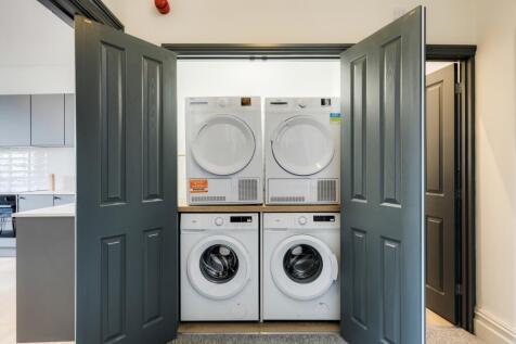 Utility cupboard (1)