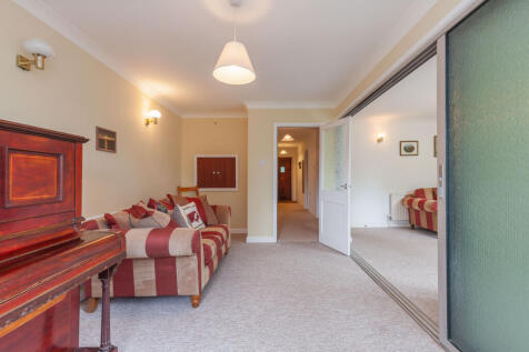 Dining area - sitting room
