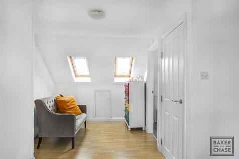 Bedroom 1 (Loft room)