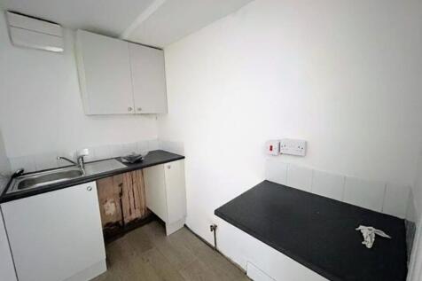 12 Railway Street - Kitchen