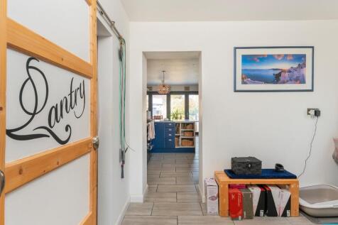 0B2TRCS - RearHallPantry B.jpg