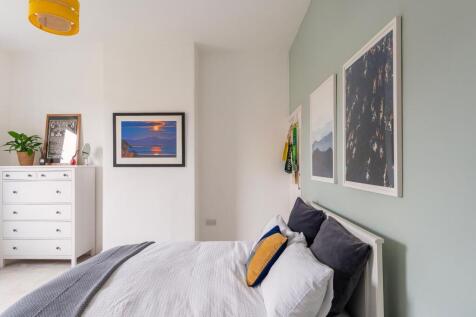 F1F0F1CRSA - Bedroom C.jpg