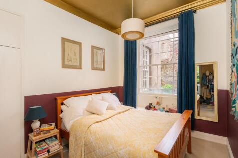 GF5FDSHS - Bedroom B.jpg
