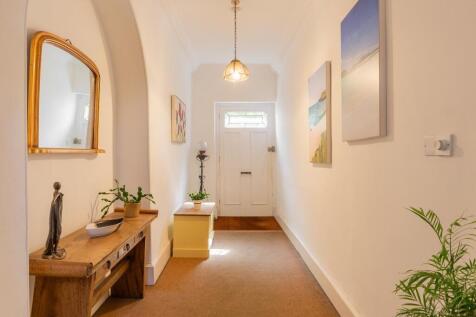 GF5FDSHS - Communal Hallway A.jpg