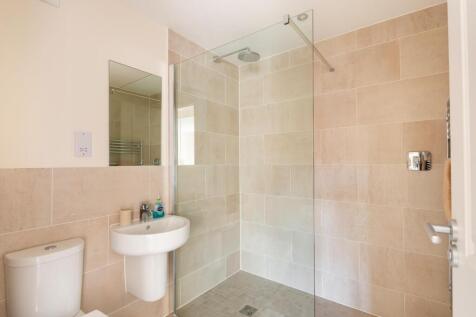 0G7CLCV - Ensuite A.jpg