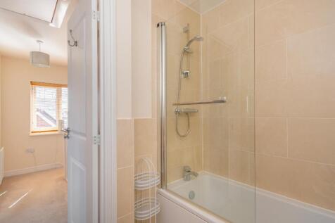0G7CLCV - Bathroom A.jpg
