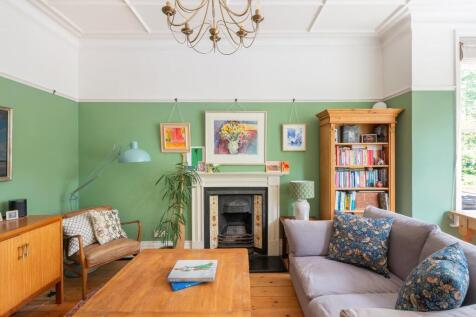 G8F9FERSD - Living Room D.jpg
