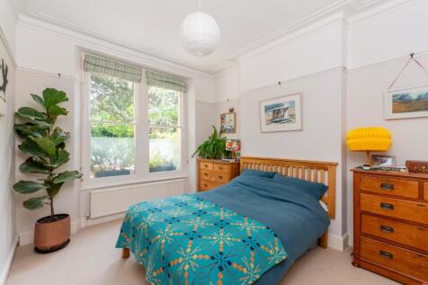 G8F9FERSD - Bedroom F.jpg