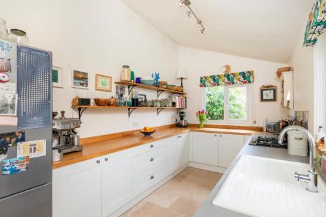 G8F9FERSD - Kitchen C.jpg