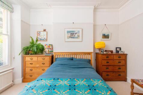 G8F9FERSD - Bedroom E.jpg