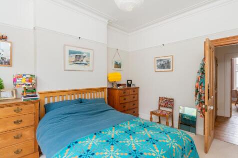 G8F9FERSD - Bedroom D.jpg