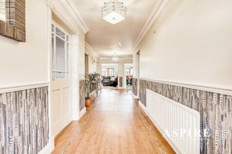 Aspire Estate Agents3.jpg