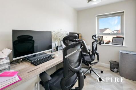 WhatsApp Image 2025-05-20 at 13.49.32 (3).jpg