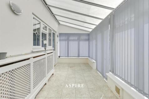 Aspire Estate Agents7.jpg