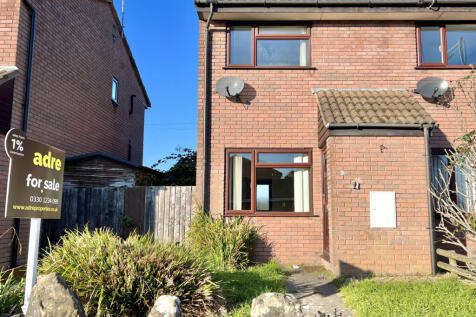 SUPERB INVESTMENT, 2 Bed Home Rear DRIVEWAY
