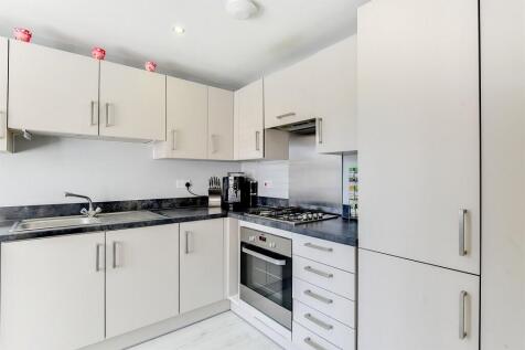 11636_47200_IMAGE...