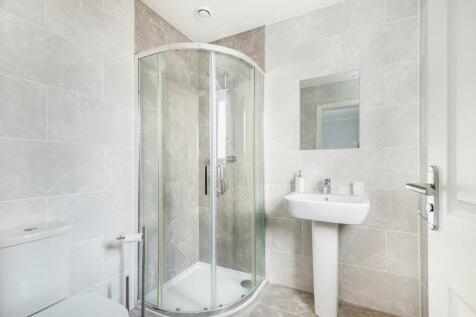 ENSUIT TO BEDROOM 2