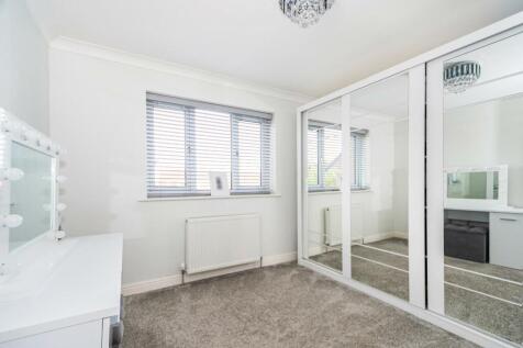 11 Warton Drive18.jpg