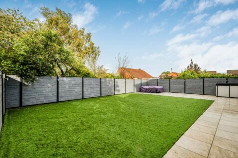 11 Warton Drive3.jpg