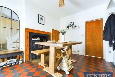 CAM01450G0-PR0100-STILL038.jpg