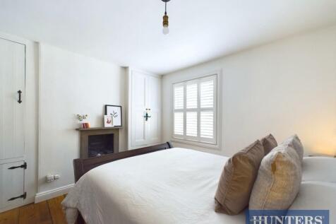 CAM01450G0-PR0100-STILL017.jpg