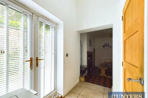 CAM01450G0-PR0100-STILL032.jpg