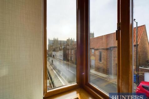 CAM01450G0-PR0180-STILL022.jpg