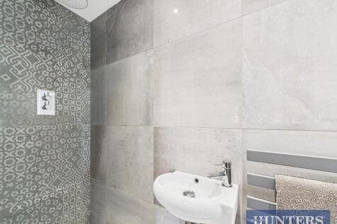 En Suite/ Wet Room