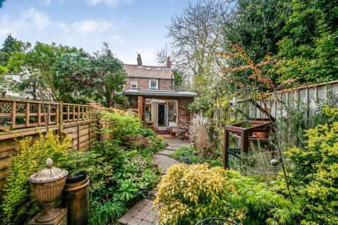 3 Parkway Cottages19.jpg