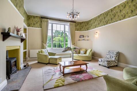 8608621-interior10.jpg