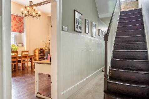 8608621-interior13.jpg