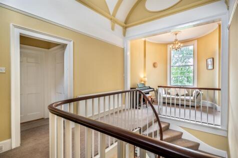 8608621-interior30.jpg