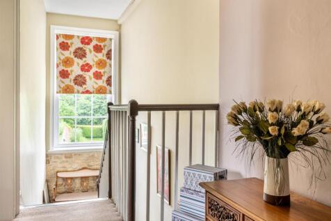 8608621-interior43.jpg
