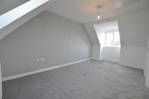 3 Sunningdale Road Bedroom 1 (1).JPG