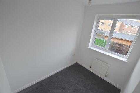 3 Sunningdale Road Bedroom 4.JPG