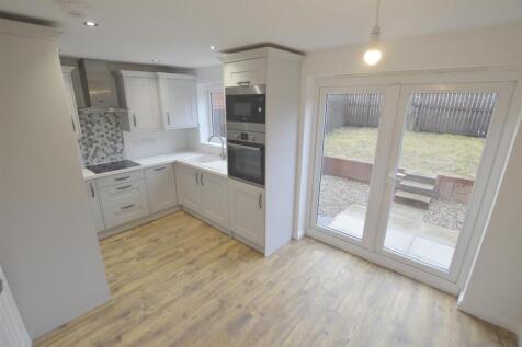 3 Sunningdale Road Kitchen Diner.JPG