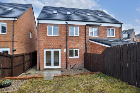 3 Sunningdale Road Rear Exterior.jpg