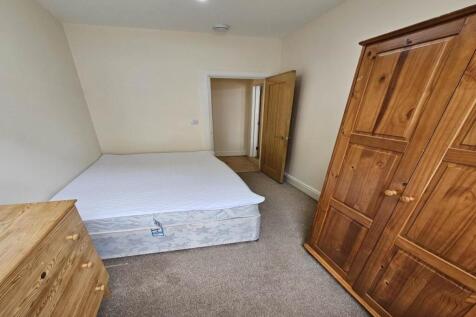Bedroom 2 2