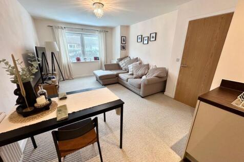 Lounge/ Kitchen
