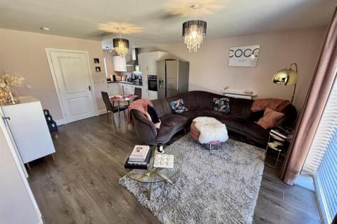 Open Plan Living Room/Kitchen/Dining Room